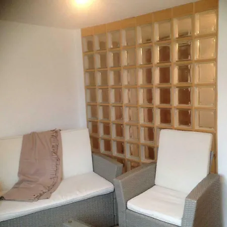 D'hotes Hola Bed & Breakfast Laval (Mayenne)